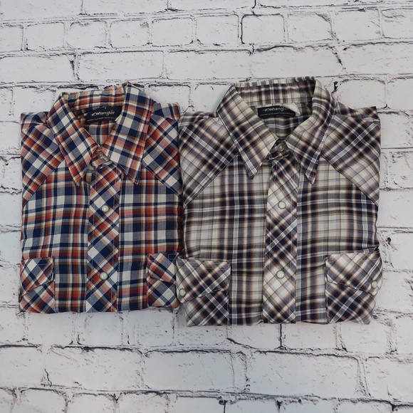 Wrangler VTG  Women Button Down Lot of 2 Shirts Pearl Snap Short Sleeve Plaid M - Picture 1 of 16